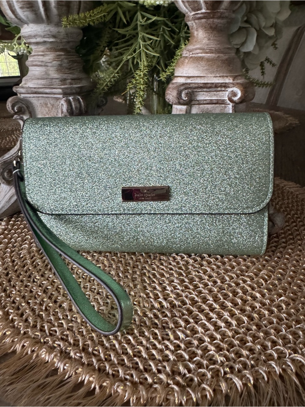 Kate Spade Glitter Wristlet Clutch - Pretty Light Green in Good as New Condition